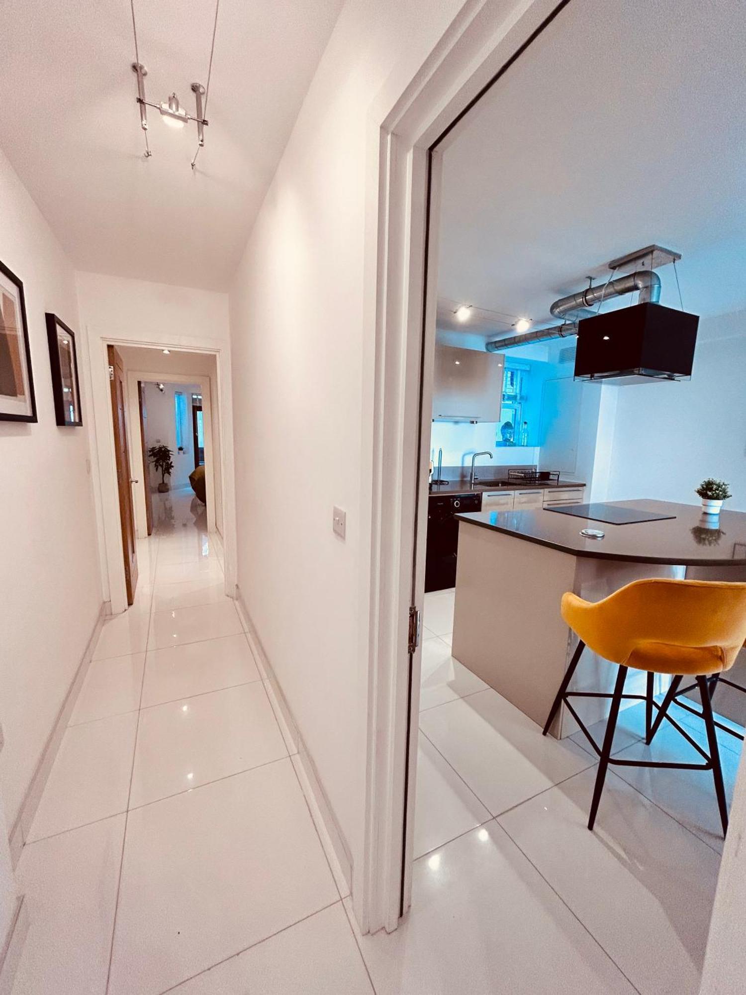 Stunning Spacious B.Apt. Slps.4 London Ngoại thất bức ảnh