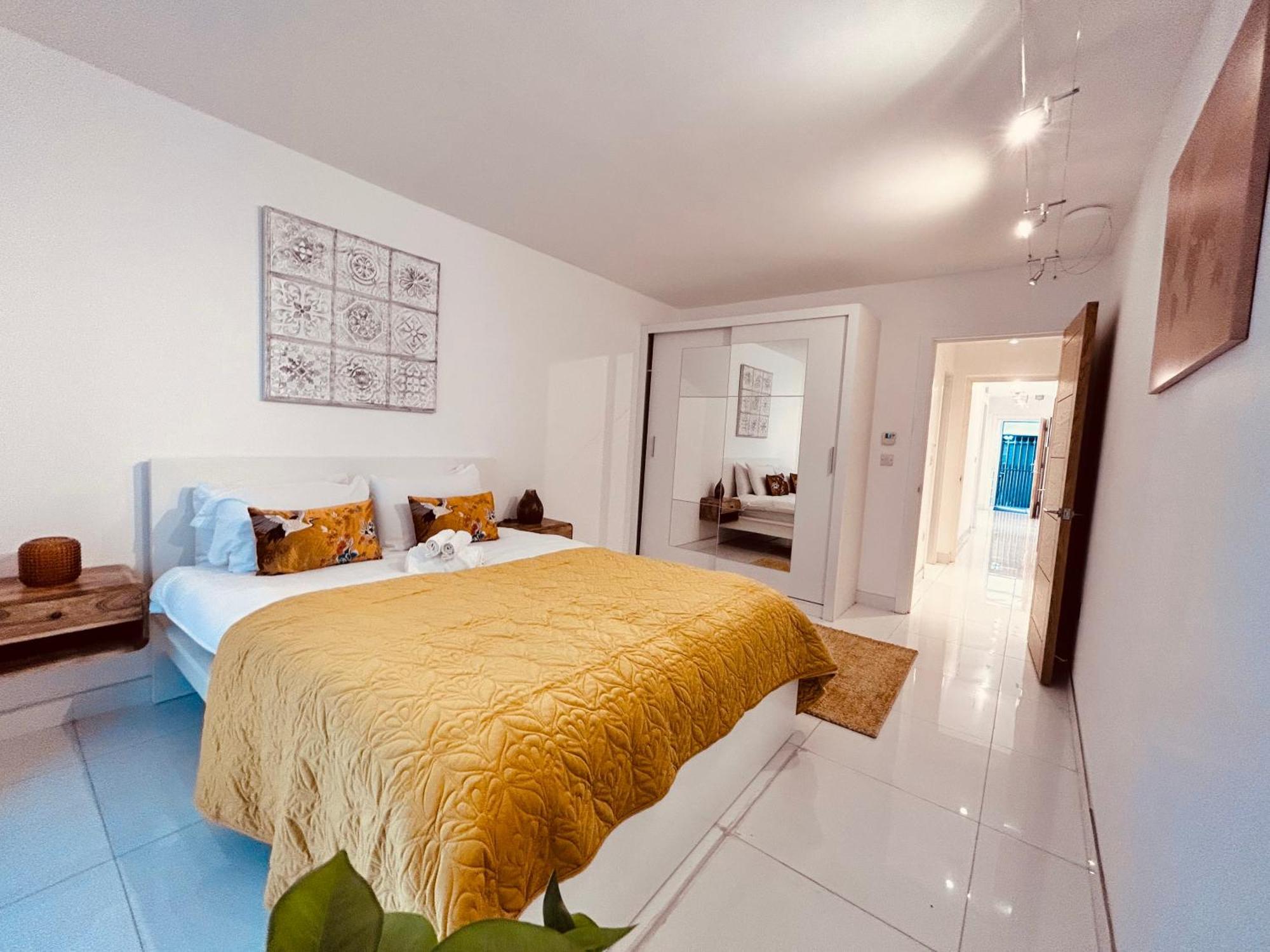 Stunning Spacious B.Apt. Slps.4 London Ngoại thất bức ảnh