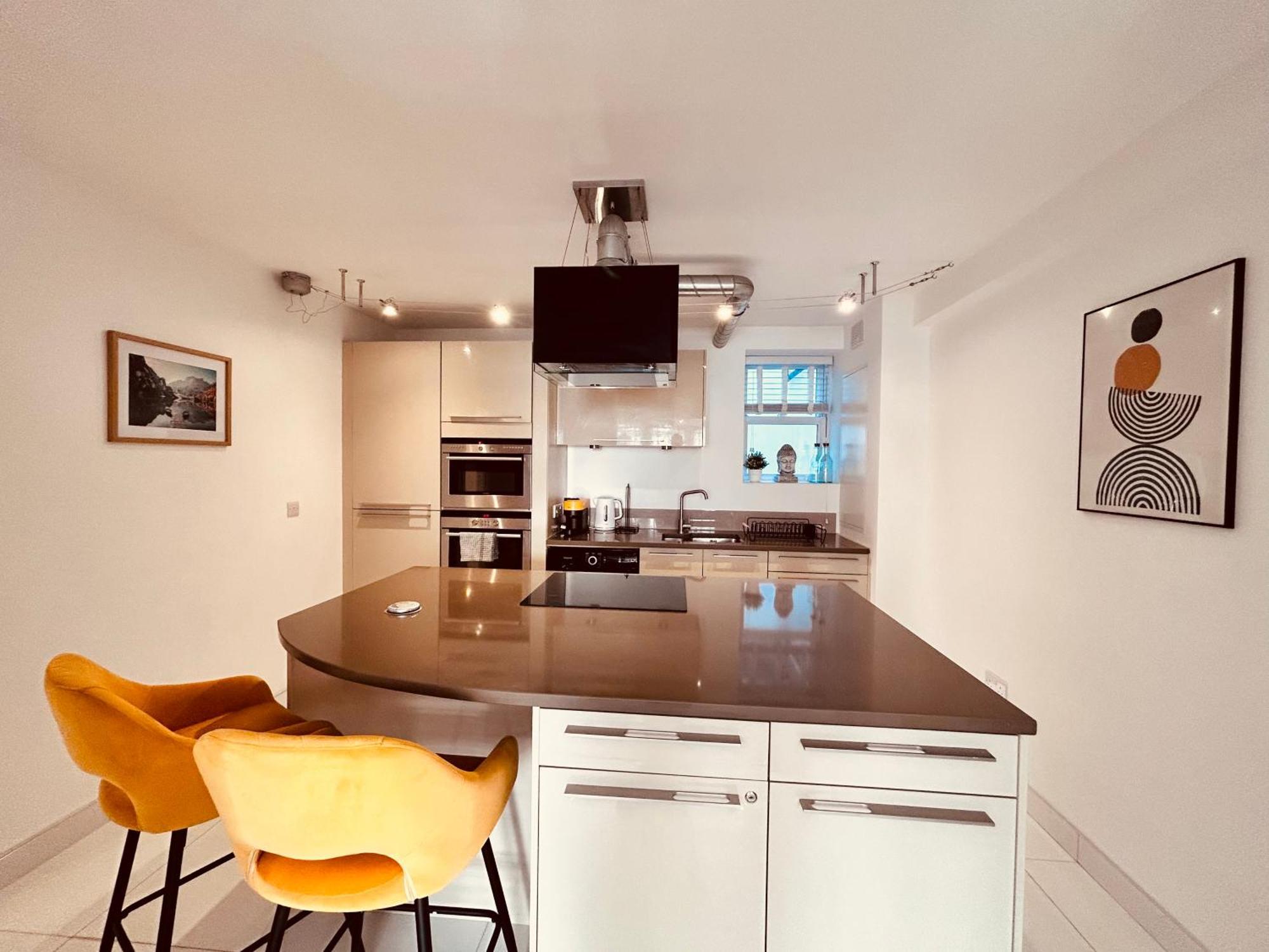 Stunning Spacious B.Apt. Slps.4 London Ngoại thất bức ảnh