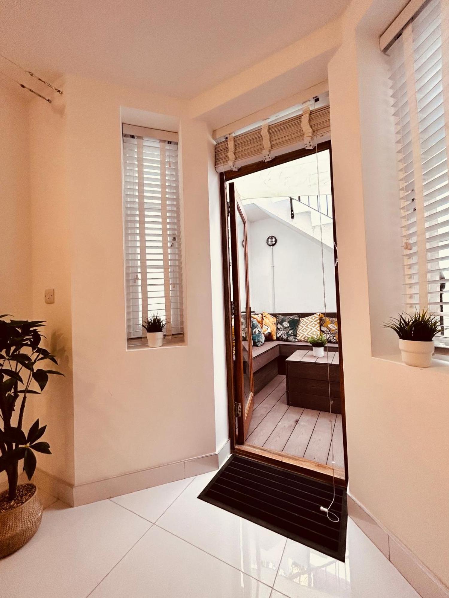 Stunning Spacious B.Apt. Slps.4 London Ngoại thất bức ảnh