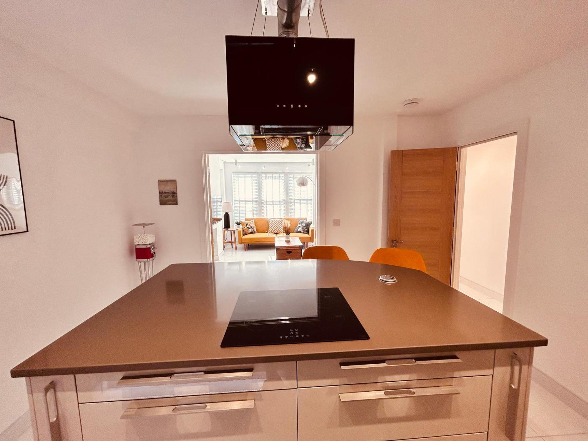 Stunning Spacious B.Apt. Slps.4 London Ngoại thất bức ảnh